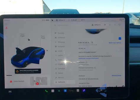 2021 Tesla Model 3 Standard Range Plus Rear-Wheel Drive z USA, uszkodzony, nr VIN 5YJ3E1EA8MF092097